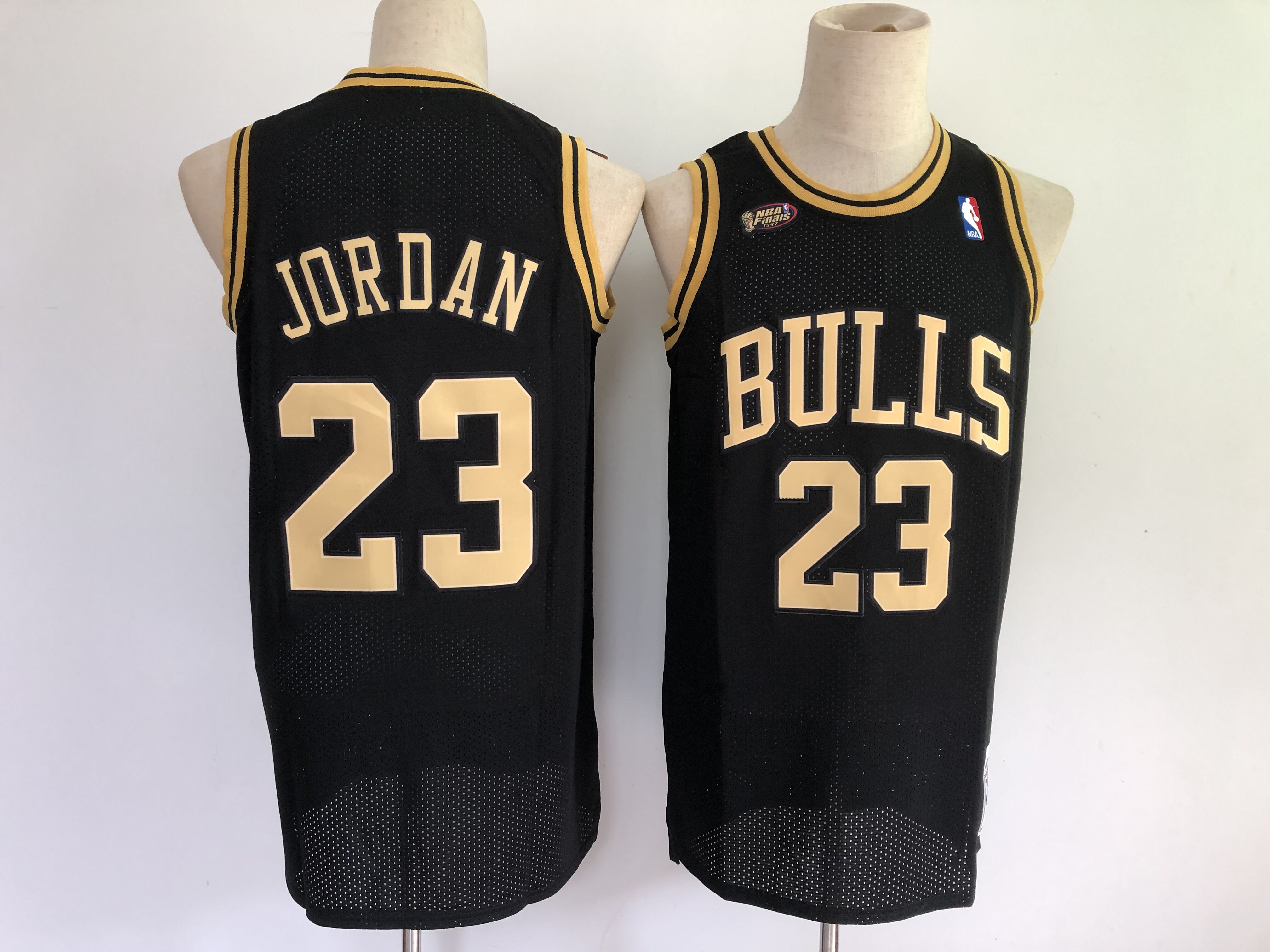 Cheap Men Chicago Bulls 23 Jordan Black gold Throwback 2021 NBA Jersey